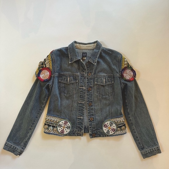 Amazing custom Beaded & embroidered Boho denim jacket Size Medium - Picture 6 of 8